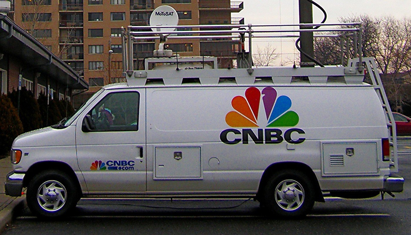 Cnbc Director Accused Of Setting Up Hidden Camera In Bathroom To Spy On Teen Nanny True